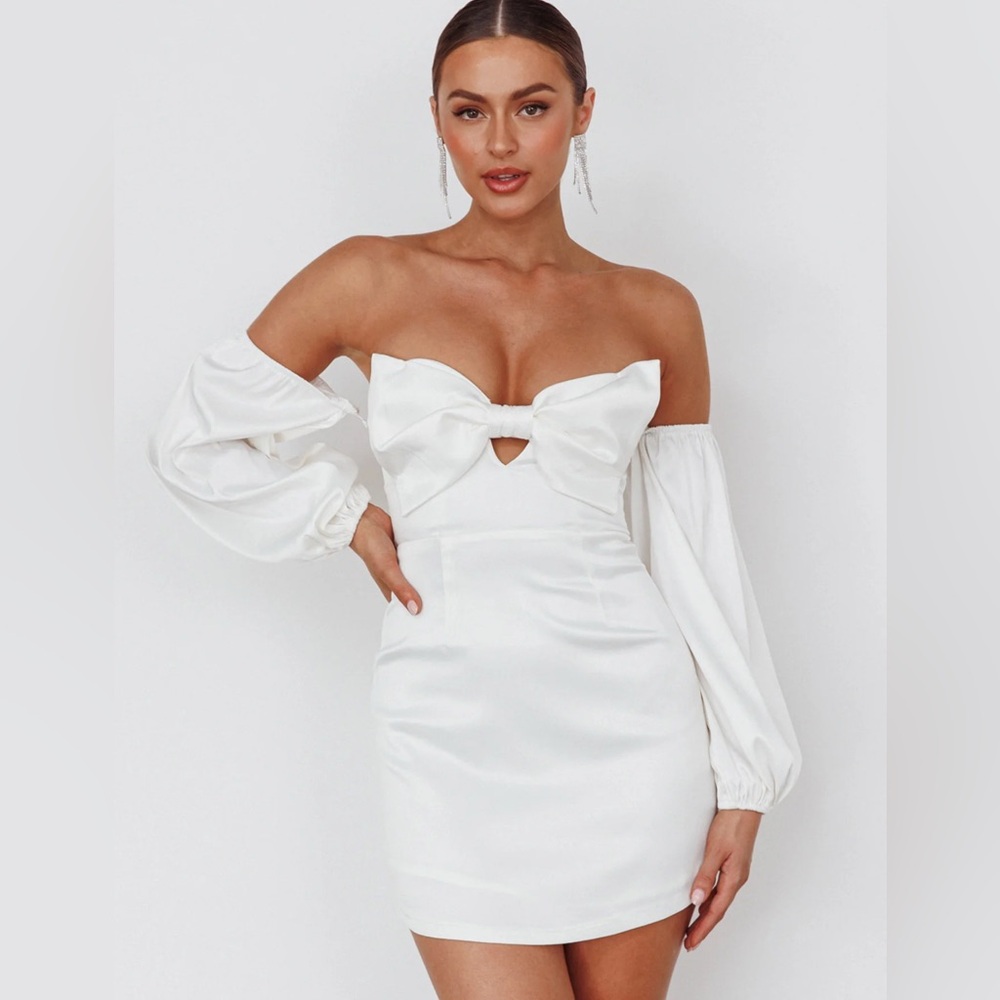Selfie Leslie Off-Shoulder Bow Mini Dress - White (large - fits like medium)